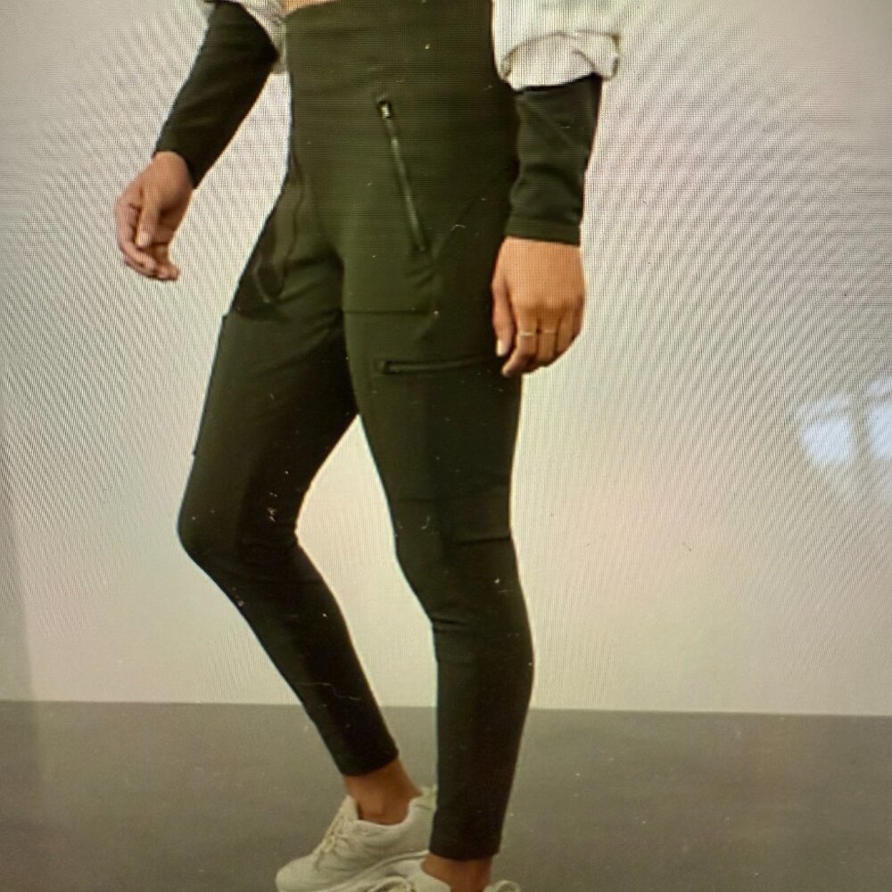 ATHLETA - Headlands Hybrid High Rise Cargo Legging